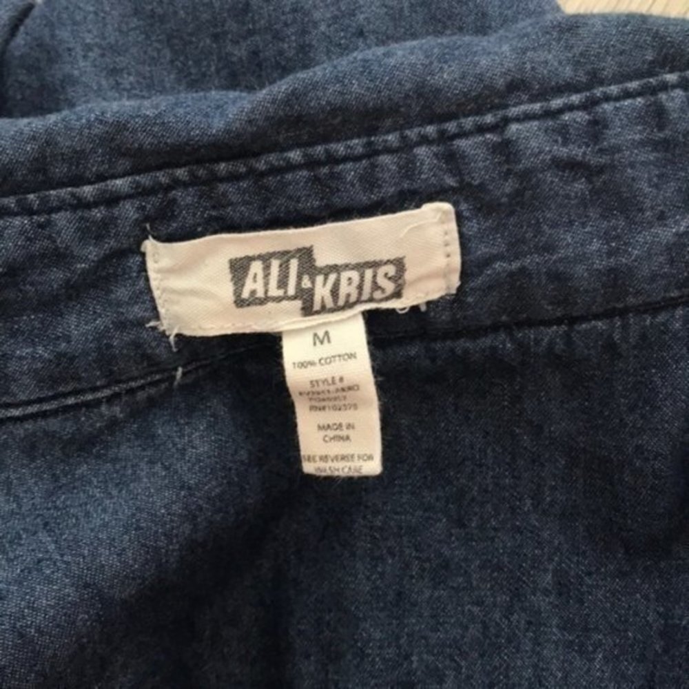 Ali & Kris Blue Button Down Shirt Size M - Picture 7 of 8